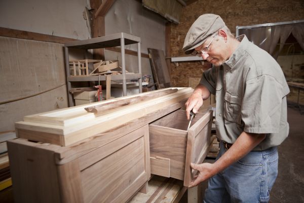 Cabinet Carpentry Service in Pasadena