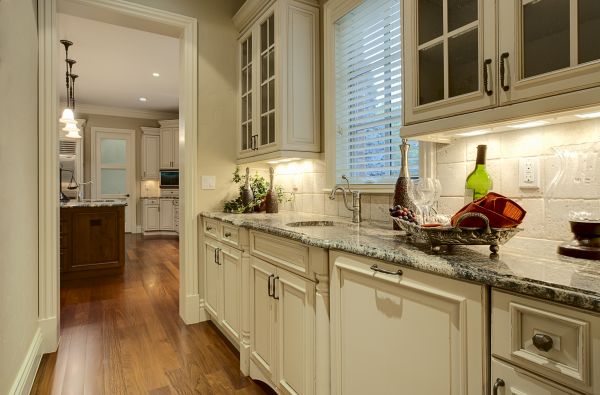 Butlers Pantry Installation in Pasadena