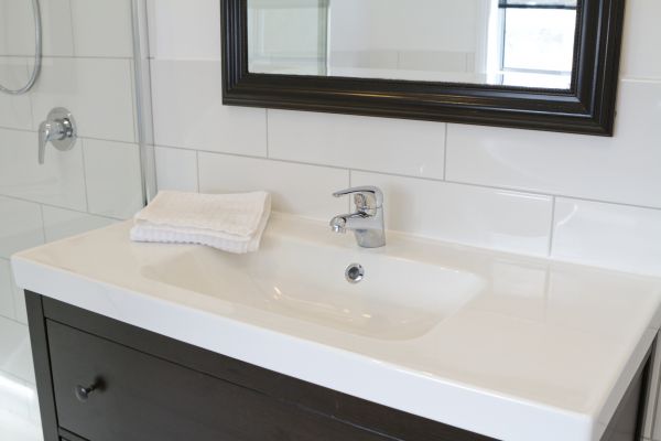 Bathroom Vanity Replacement in Pasadena